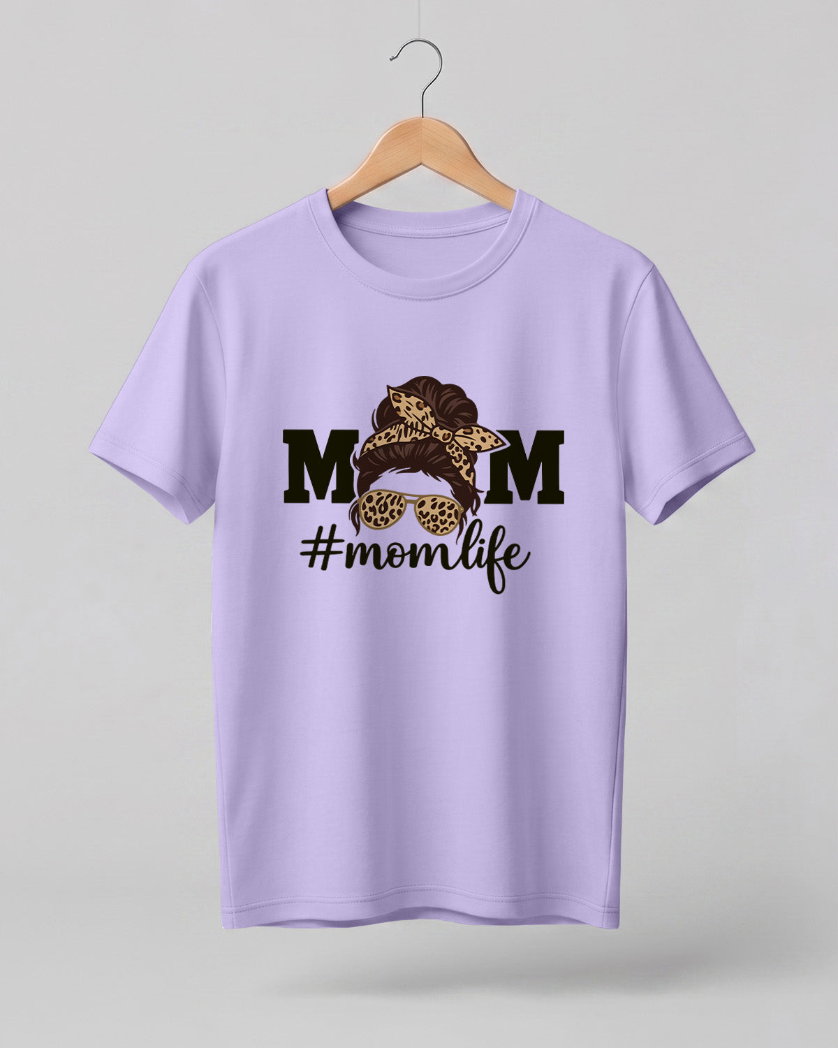 Mom #momlife graphic half sleeve t-shirt with leopard print mom illustration